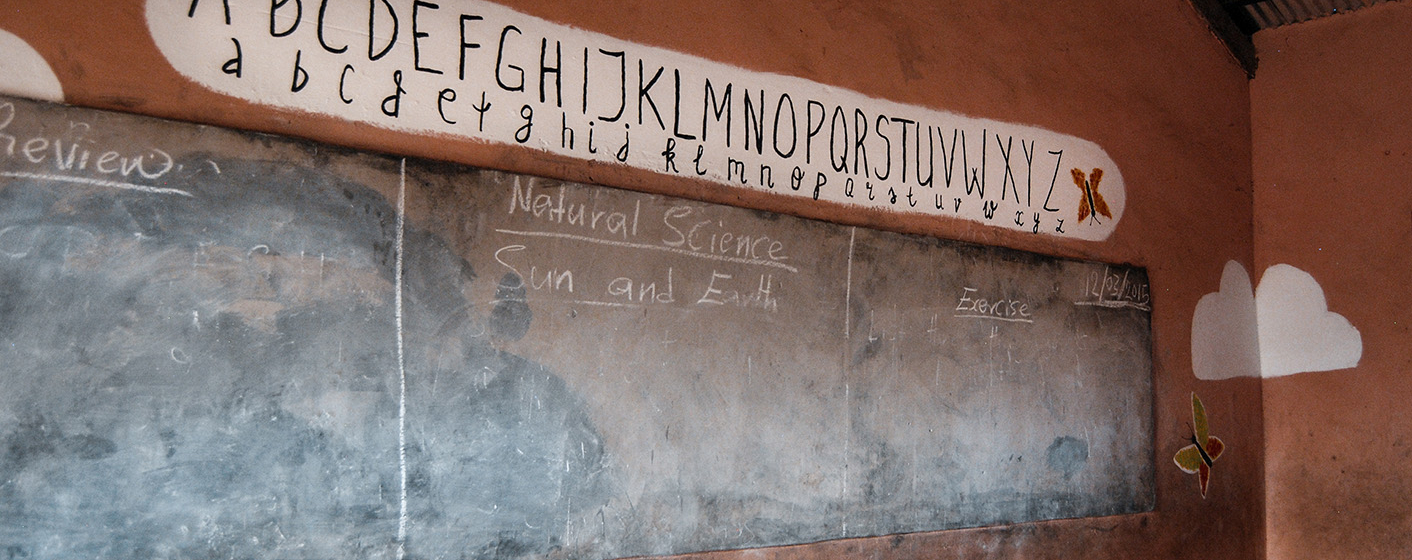 Tableau classe école primaire en Afrique